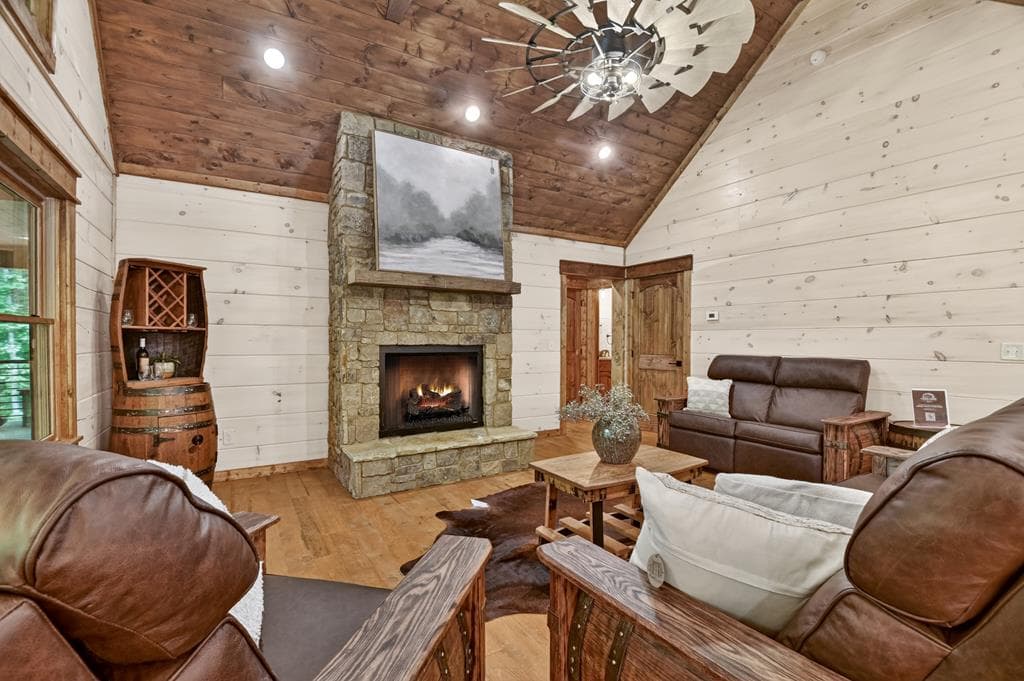 245 Moonstone Drive, Ellijay GA 30540 - Photo