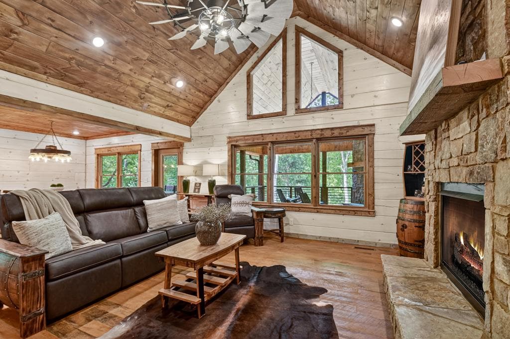 245 Moonstone Drive, Ellijay GA 30540 - Photo