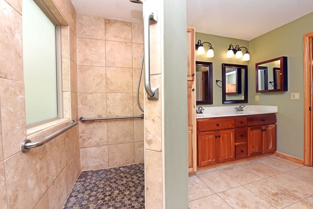 1929 Lakeview Summit Drive, Young Harris GA 30582 - Photo