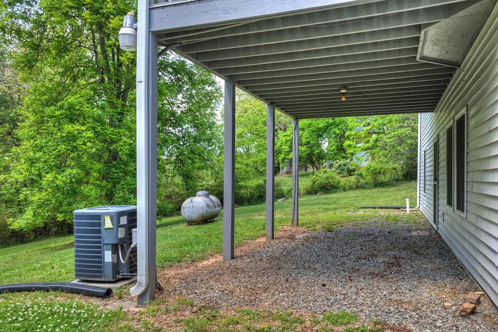 380 Lavista Drive, Blue Ridge GA 30513 - Photo