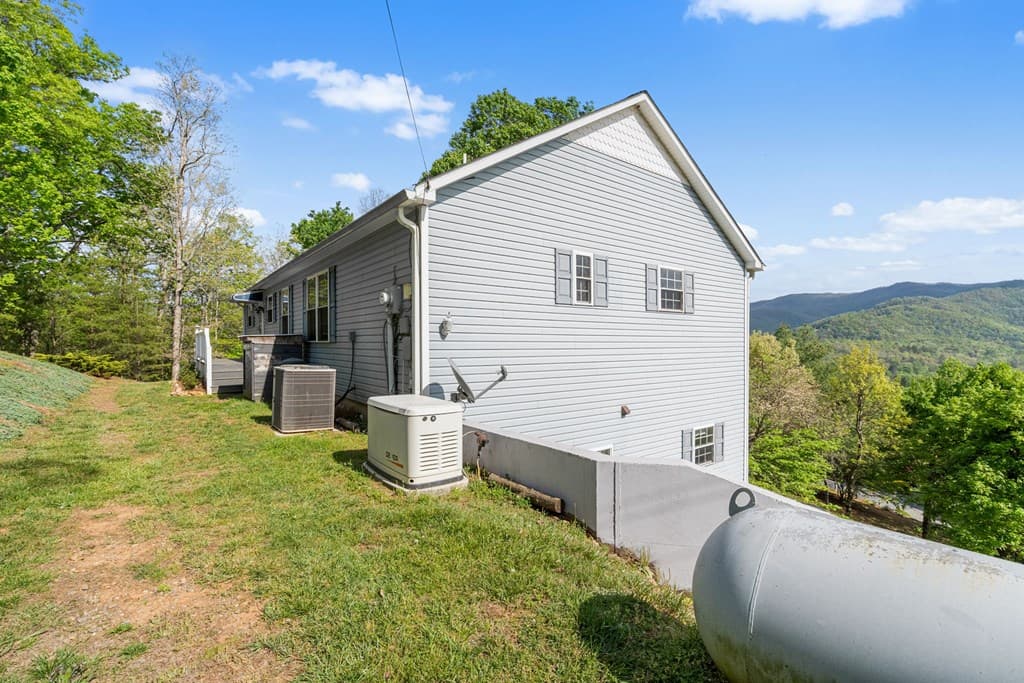 619 Pounding Mill Loop, Hayesville NC 28904 - Photo