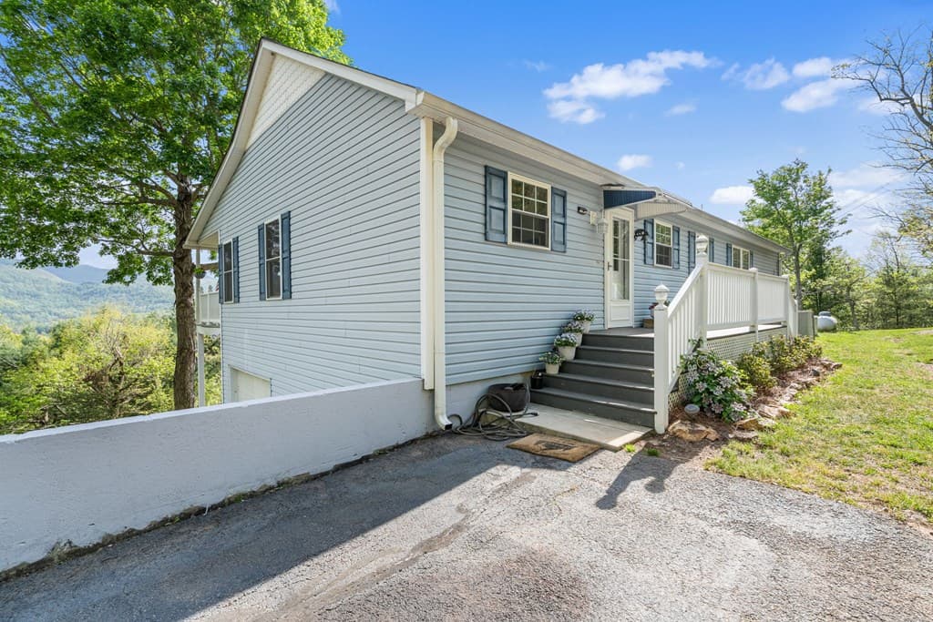 619 Pounding Mill Loop, Hayesville NC 28904 - Photo