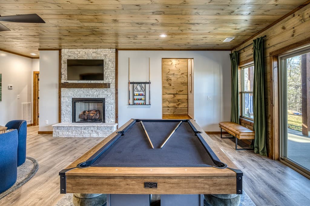 1160 Mangums Trail, Blue Ridge GA 30513 - Photo