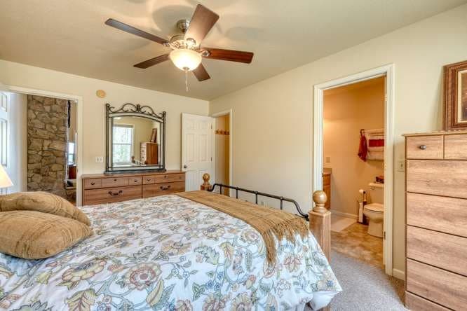 520 Sahkanaga Drive, Murphy NC 28906 - Photo