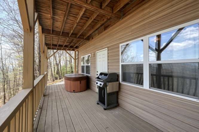 520 Sahkanaga Drive, Murphy NC 28906 - Photo