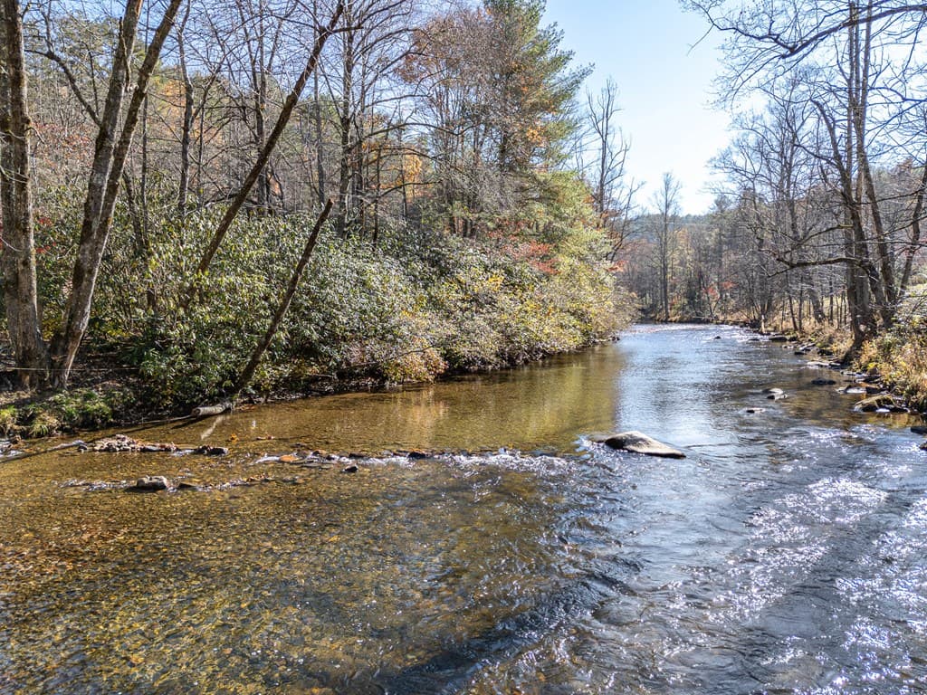 165 Riverview Drive, Robbinsville NC 28771 - Photo