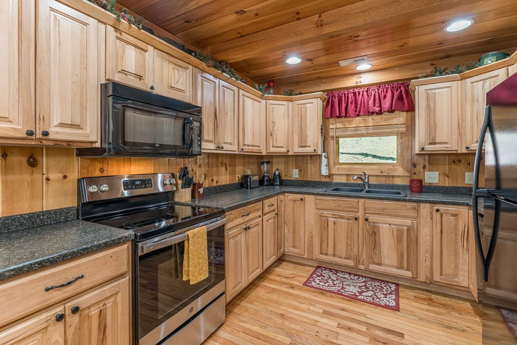 165 Riverview Drive, Robbinsville NC 28771 - Photo