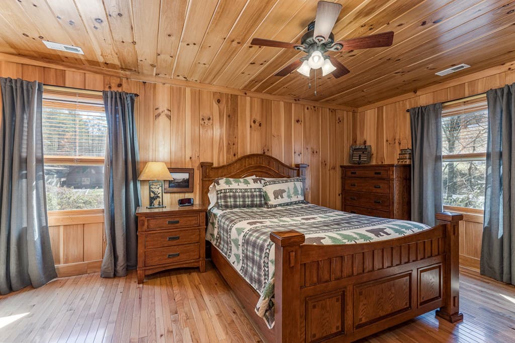 165 Riverview Drive, Robbinsville NC 28771 - Photo