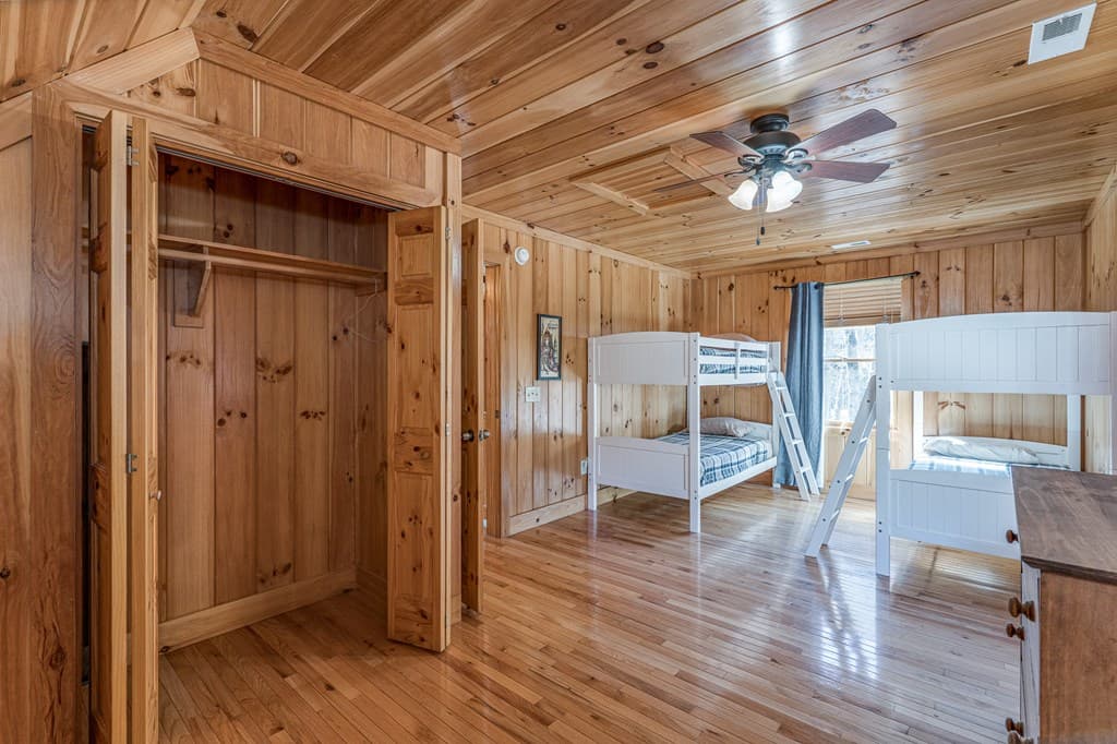 165 Riverview Drive, Robbinsville NC 28771 - Photo