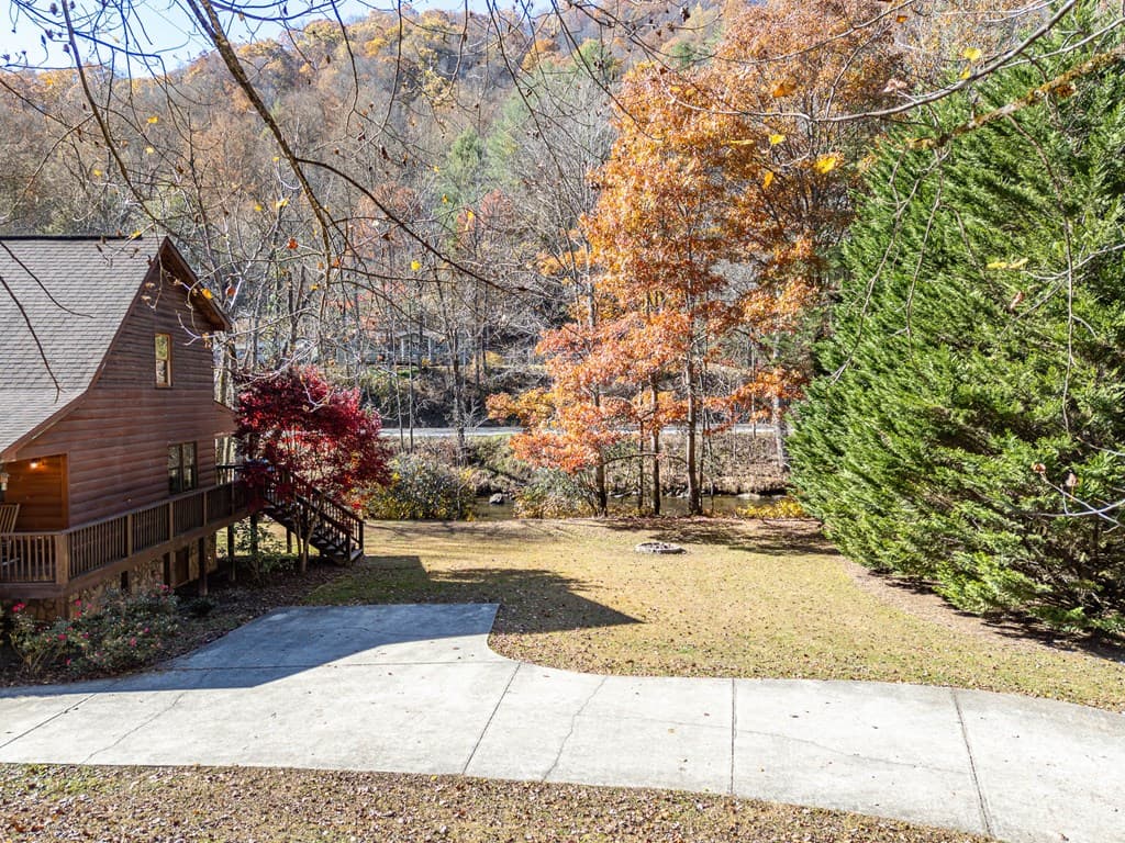 165 Riverview Drive, Robbinsville NC 28771 - Photo