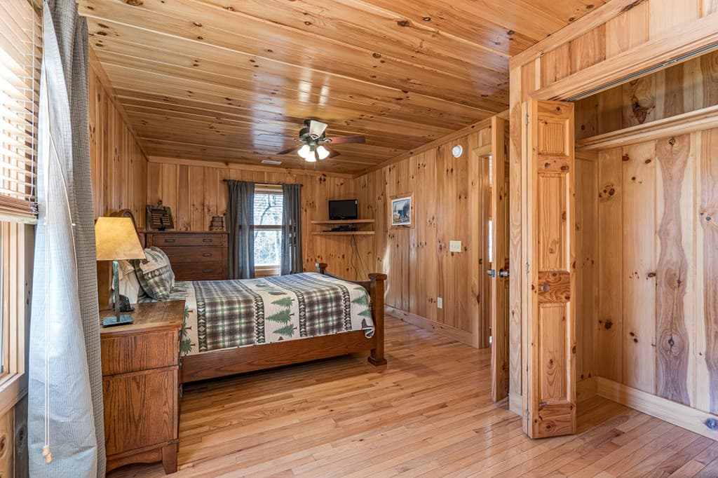 165 Riverview Drive, Robbinsville NC 28771 - Photo