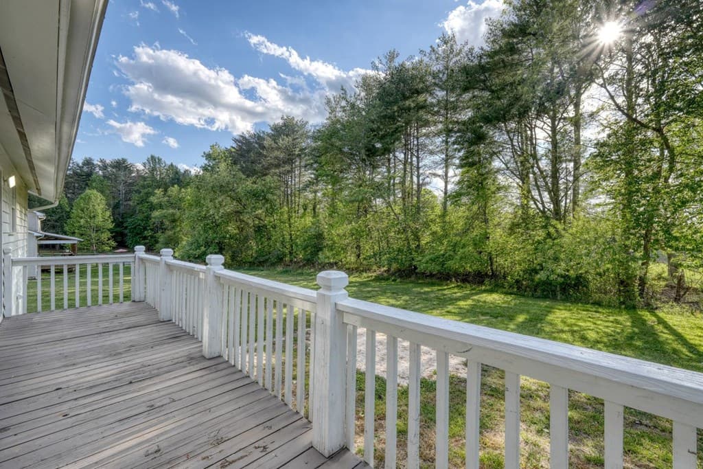 1013 Bradley Road, Blairsville GA 30512 - Photo