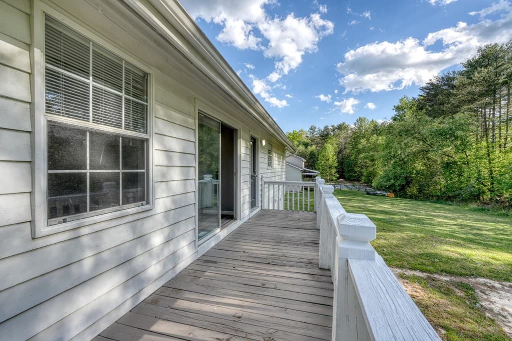 1013 Bradley Road, Blairsville GA 30512 - Photo