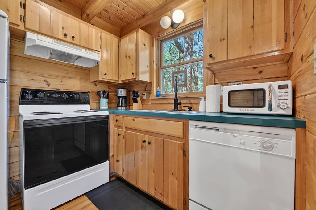 305 Kimbolton Drive, Morganton GA 30560 - Photo