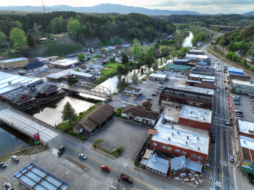 104 Grand Street, Copperhill TN 37317 - Photo