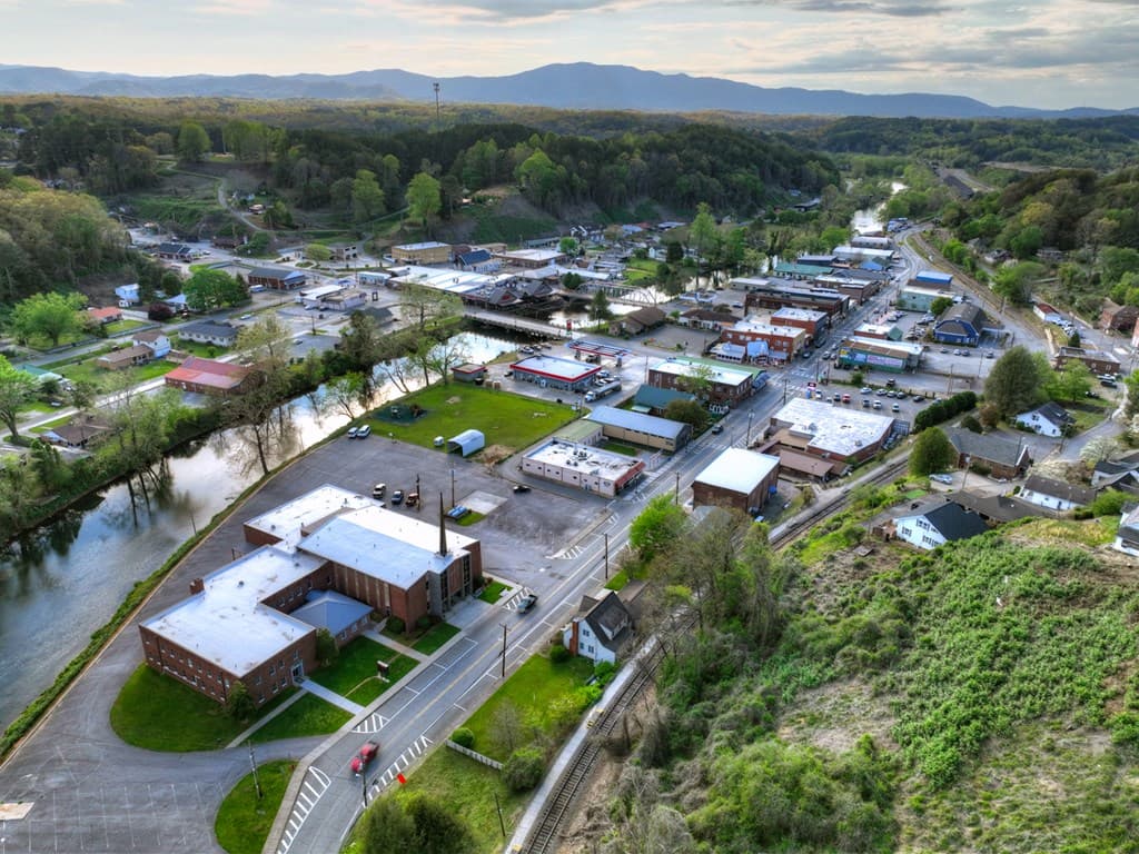 104 Grand Street, Copperhill TN 37317 - Photo