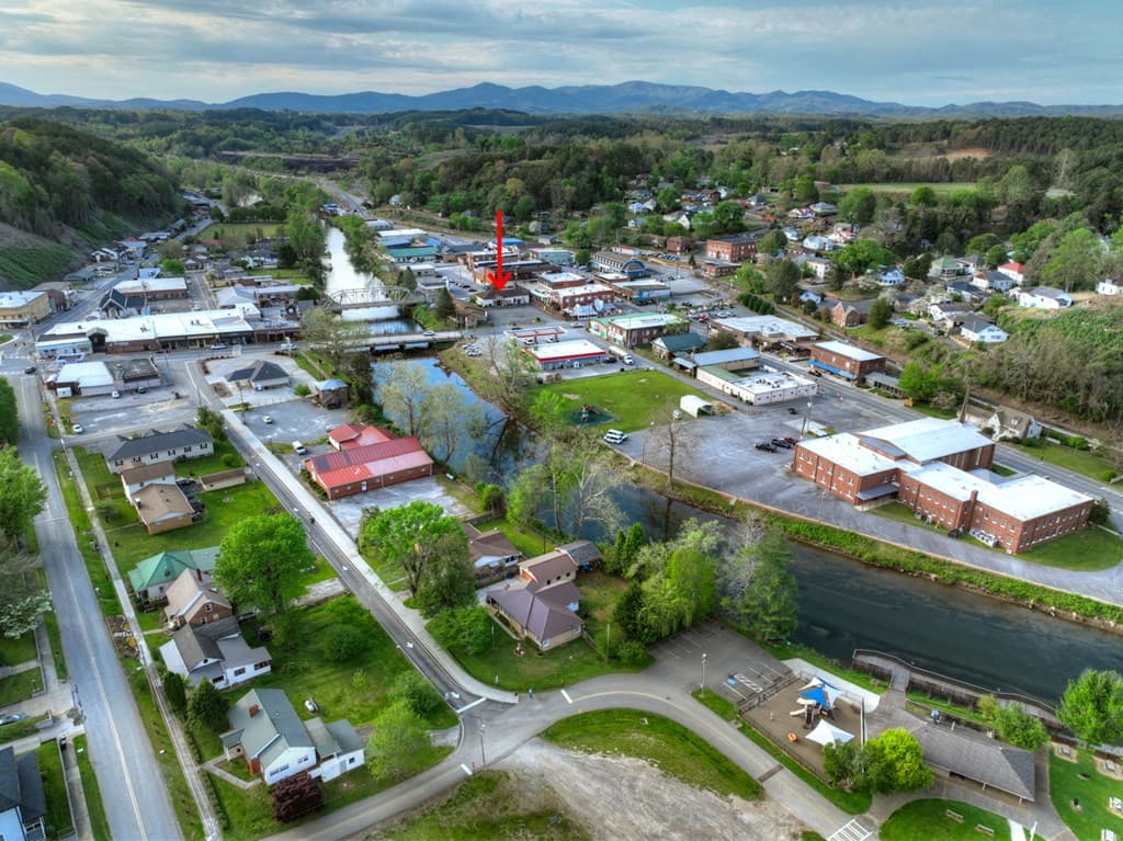 104 Grand Street, Copperhill TN 37317 - Photo