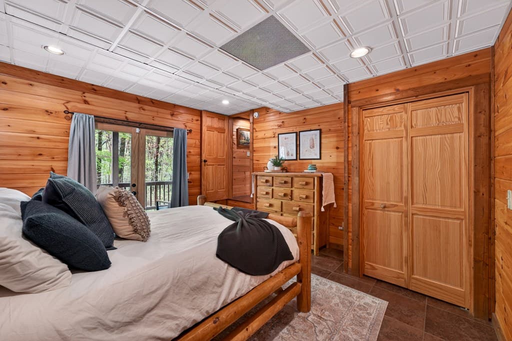 564 Weaver Creek Lane, Blue Ridge GA 30513 - Photo
