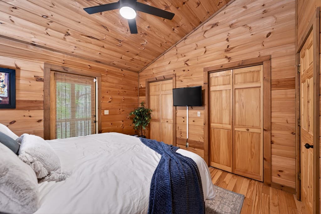 564 Weaver Creek Lane, Blue Ridge GA 30513 - Photo