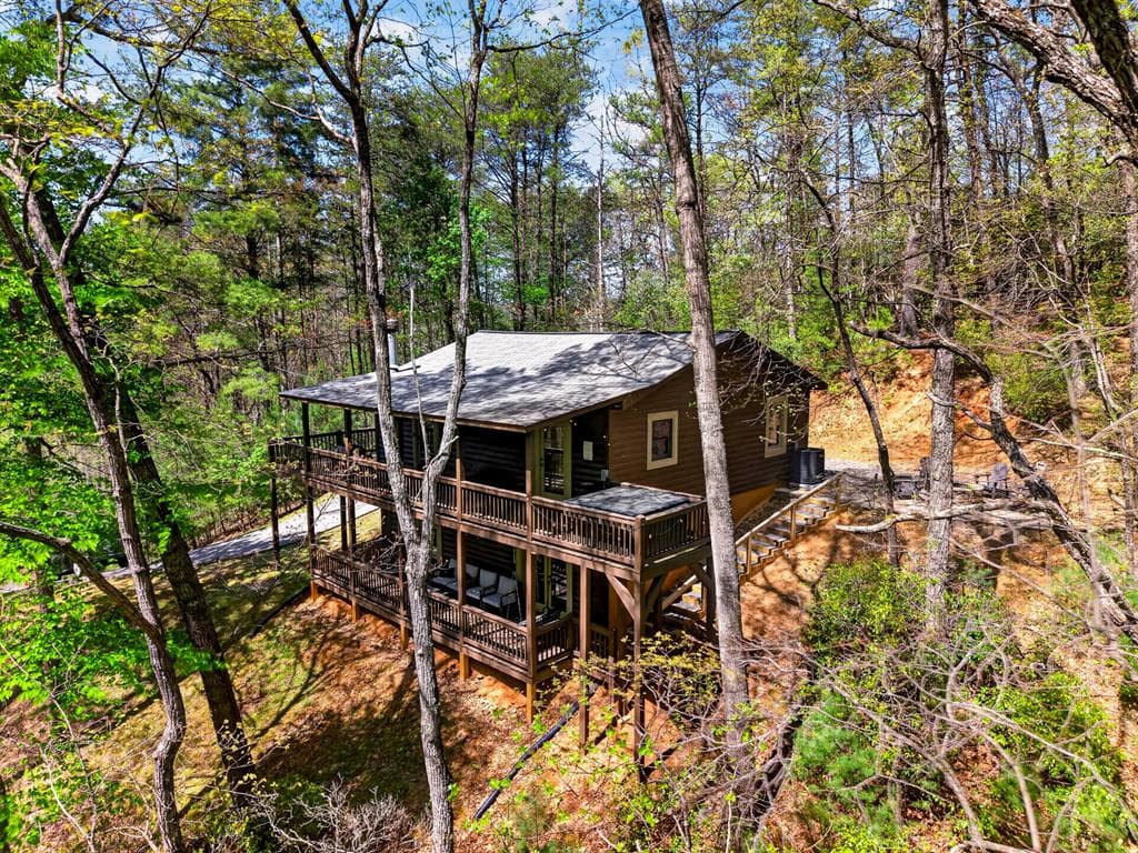 564 Weaver Creek Lane, Blue Ridge GA 30513 - Photo