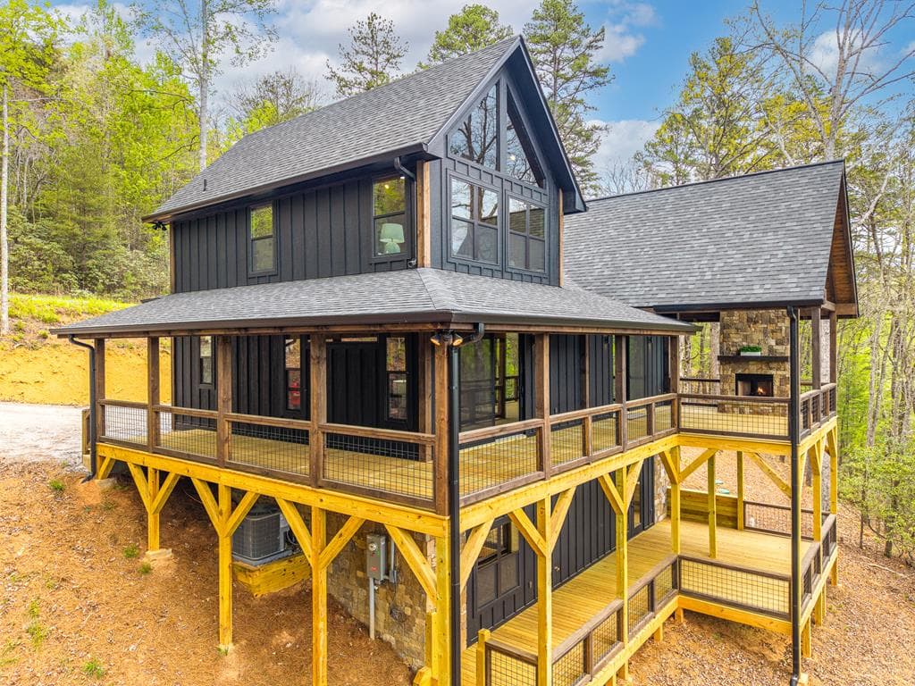 250 Wolf Creek Circle, Mineral Bluff GA 30559 - Photo