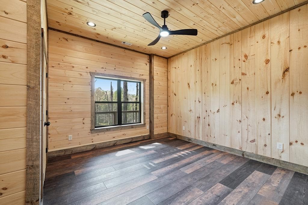 250 Wolf Creek Circle, Mineral Bluff GA 30559 - Photo