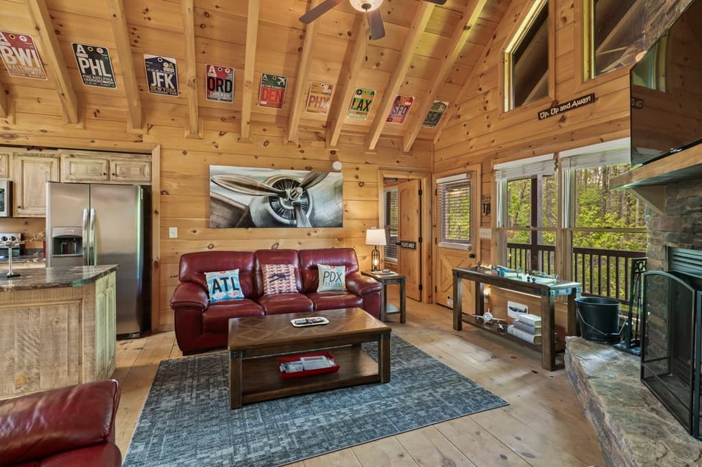 431 Little Bushy Head Road, Blue Ridge GA 30513 - Photo