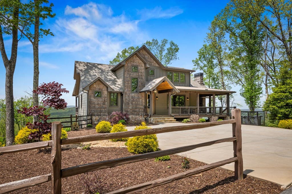802 Overlook Drive, Blue Ridge GA 30513 - Photo