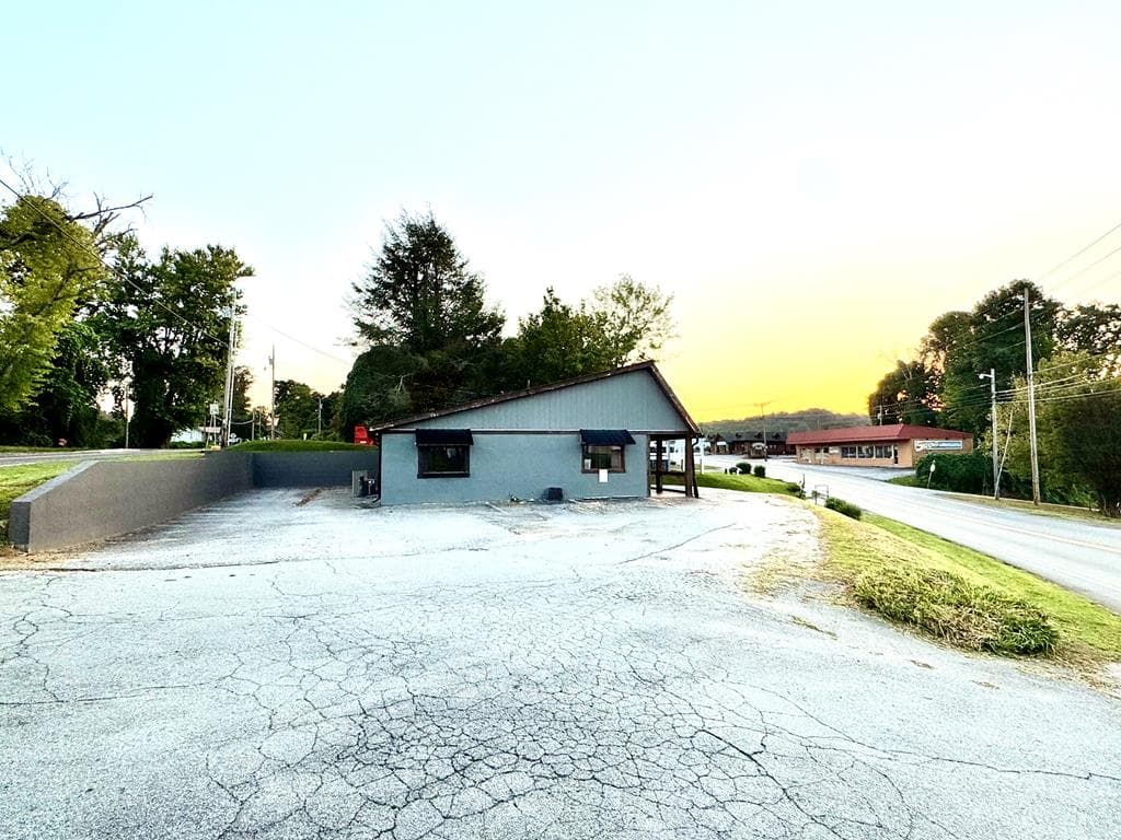 3900 East First Street, Blue Ridge GA 30513 - Photo