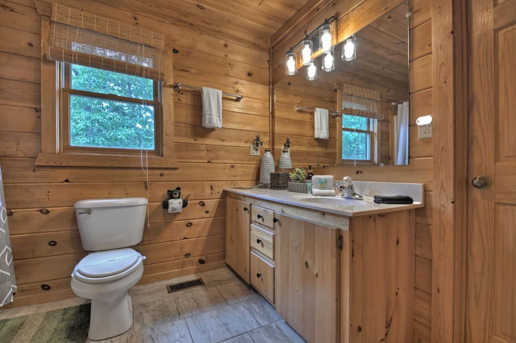 572 Sunrock Mountain Trc, Blue Ridge GA 30513 - Photo