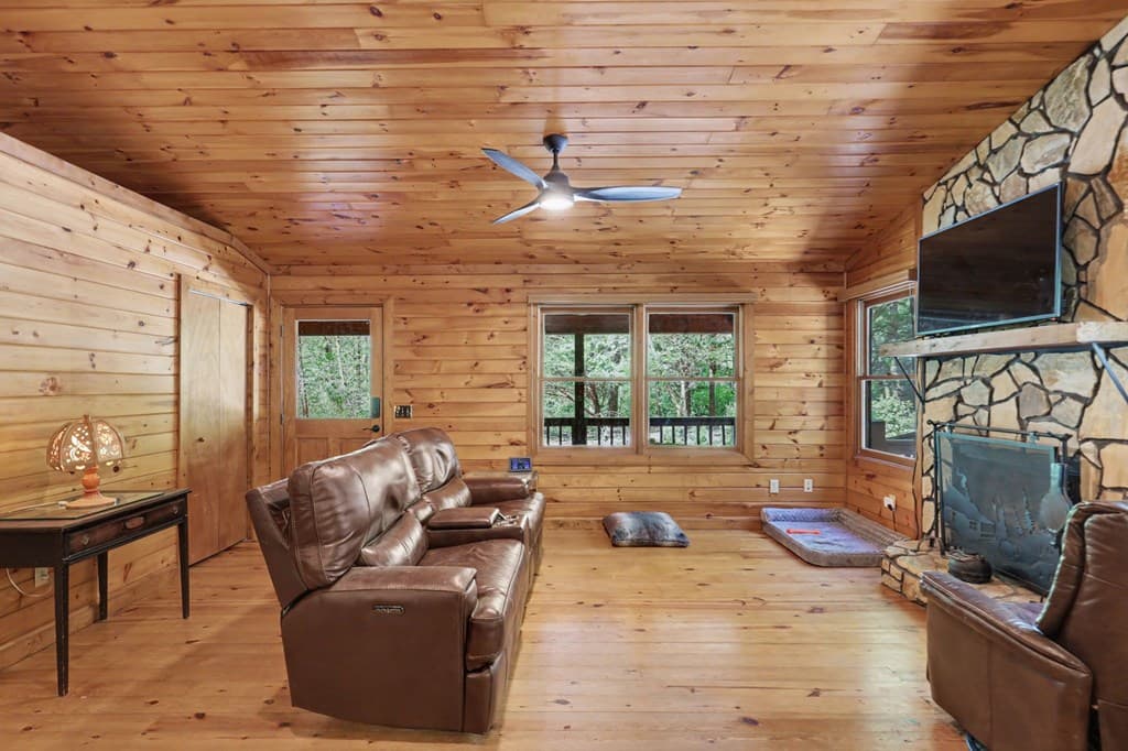 8 Stoney Brook Trail, Hayesville NC 28904 - Photo