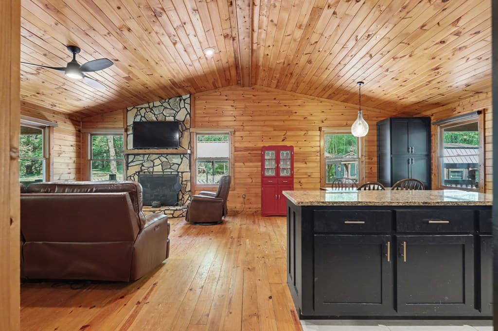 8 Stoney Brook Trail, Hayesville NC 28904 - Photo