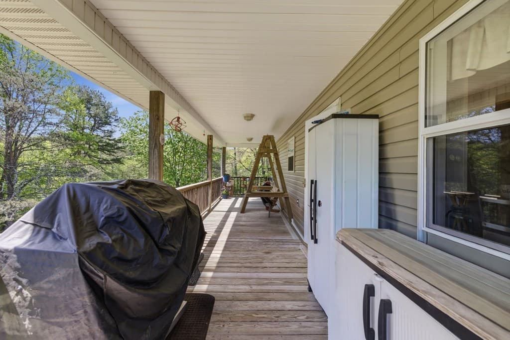 68 West Vineyard, Hayesville NC 28904 - Photo