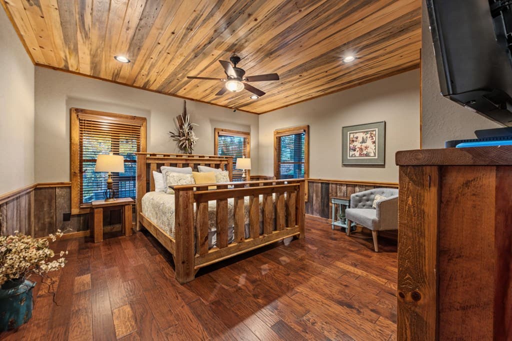 904 Raccoon Road, Blue Ridge GA 30513 - Photo