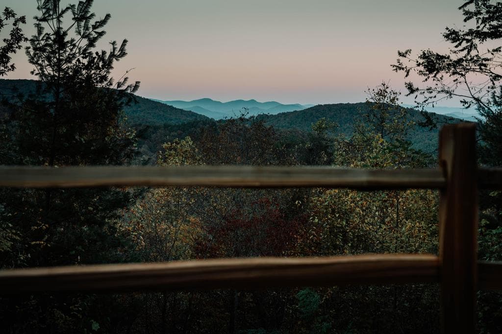 904 Raccoon Road, Blue Ridge GA 30513 - Photo