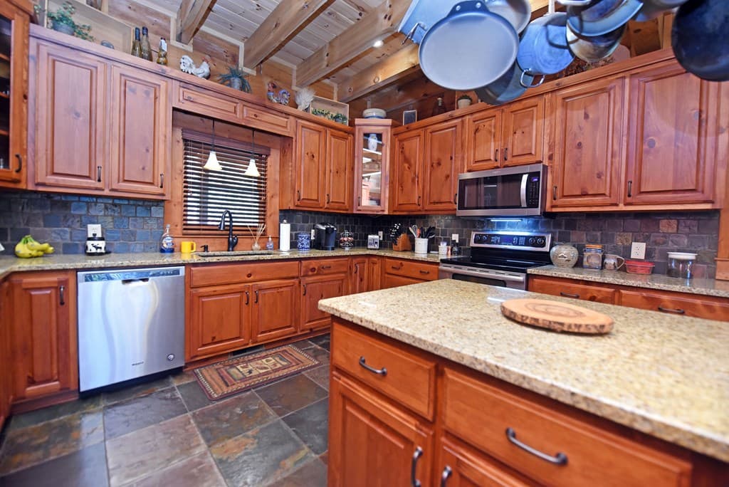 327 Prospectors Pass, Ellijay GA 30536 - Photo