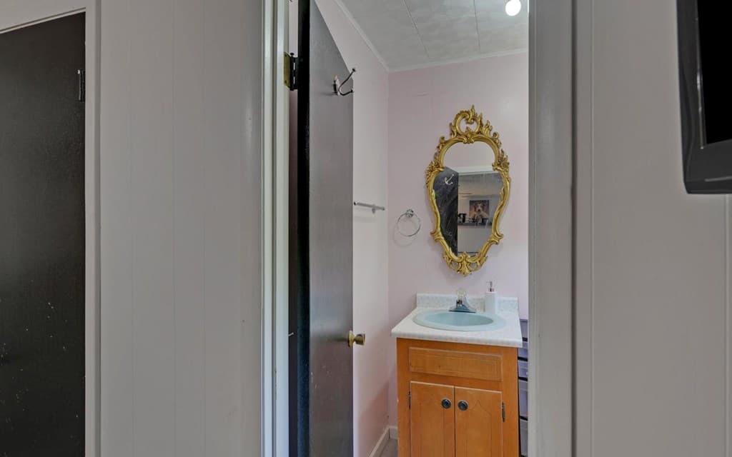 810 Grassy Creek Road, Copperhill TN 37317 - Photo
