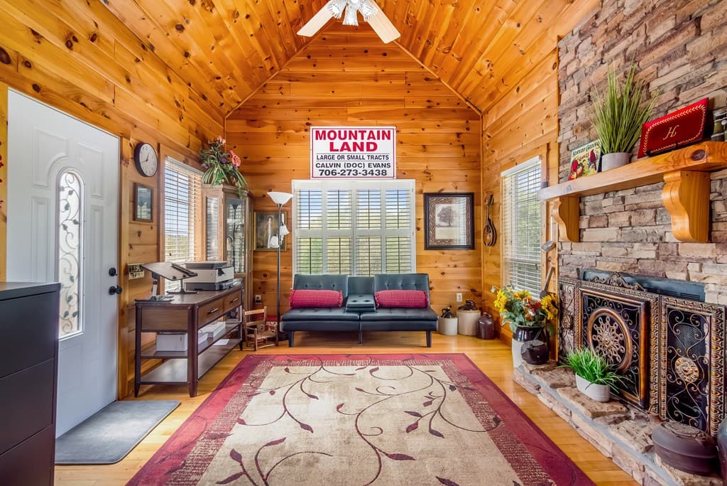 233 Ivy Ridge, Ellijay GA 30536 - Photo