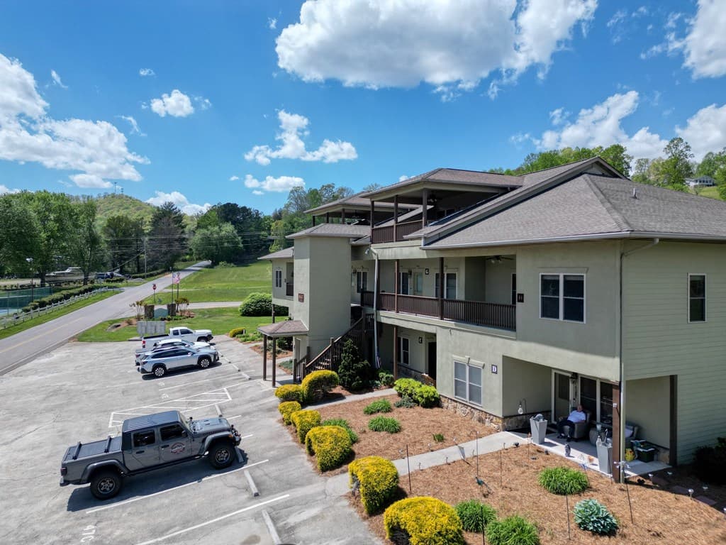 1647E Lakeview Drive, Young Harris GA 30582 - Photo