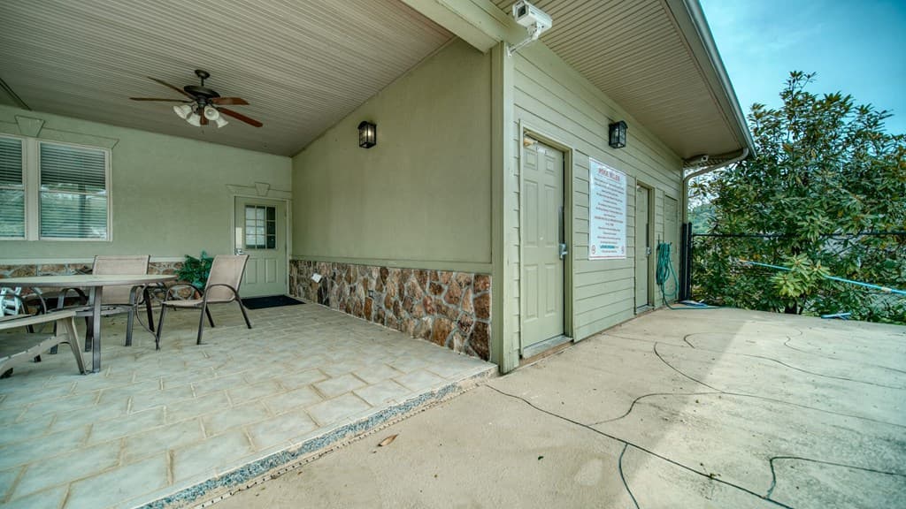 1647E Lakeview Drive, Young Harris GA 30582 - Photo