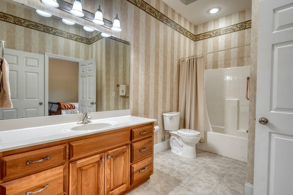 1647E Lakeview Drive, Young Harris GA 30582 - Photo