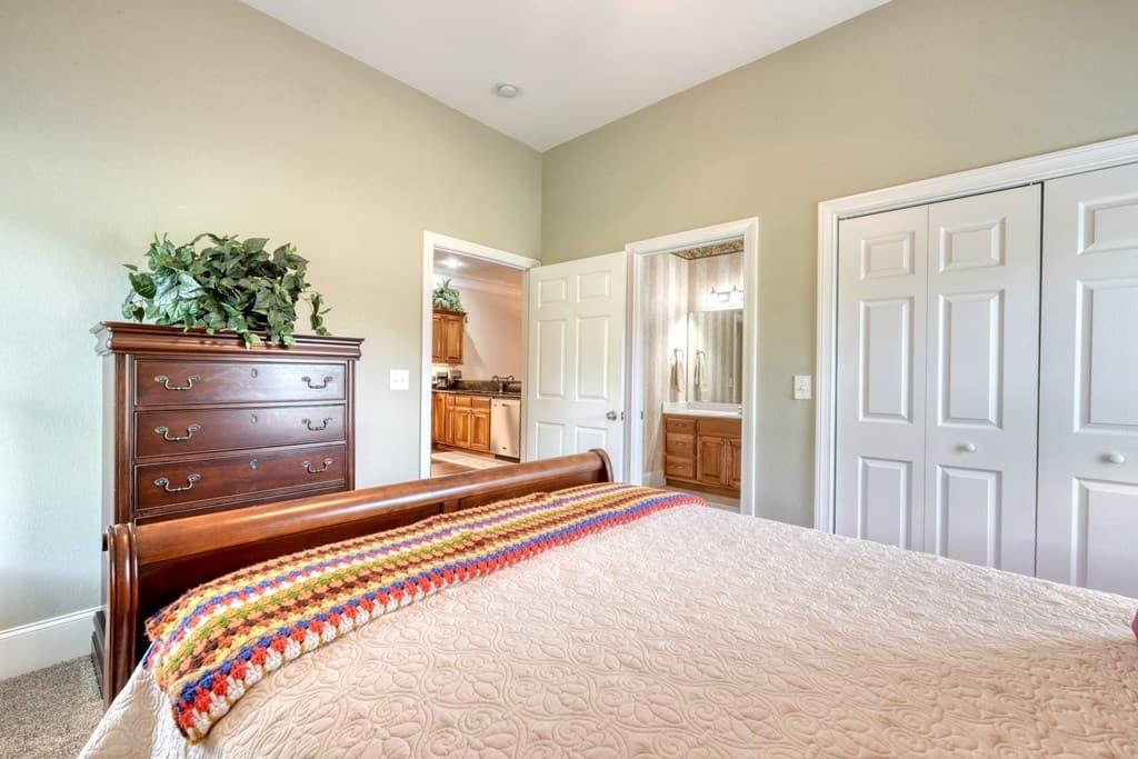 1647E Lakeview Drive, Young Harris GA 30582 - Photo