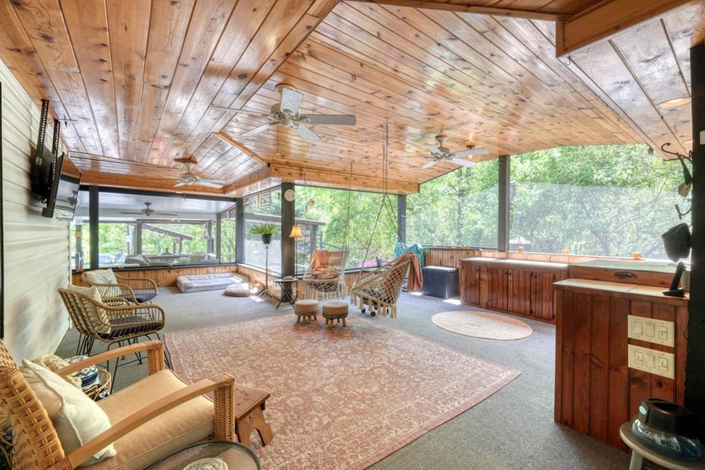 710 Town Mountain Road, Hayesville NC 28904 - Photo