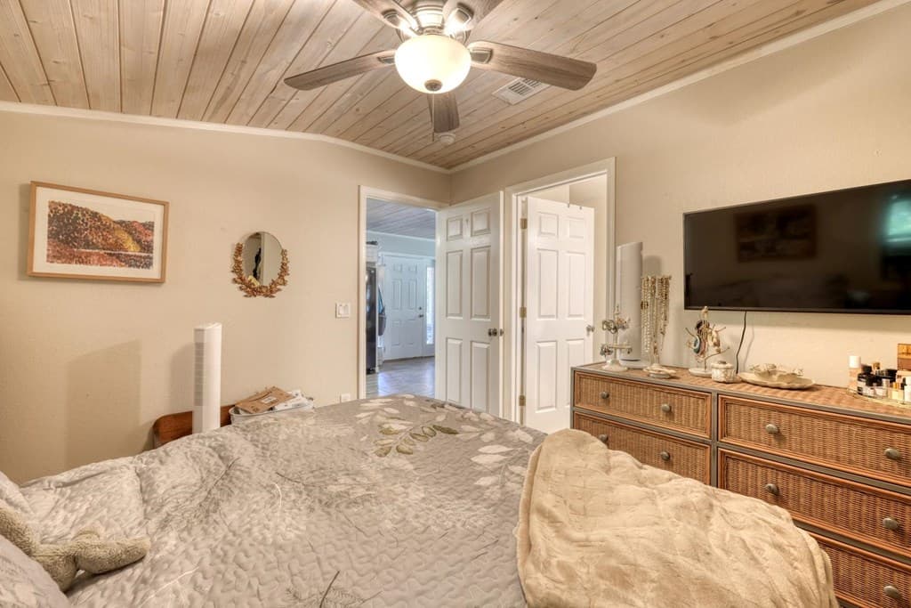 710 Town Mountain Road, Hayesville NC 28904 - Photo