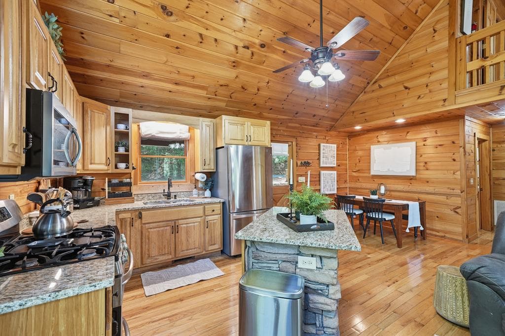 288 Kimbolton Drive, Morganton GA 30560 - Photo