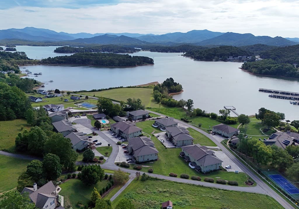 1647 Lakeview Drive Unit C, Young Harris GA 30582 - Photo