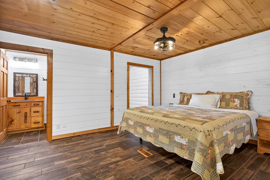 19 The Forest Road, Blue Ridge GA 30513 - Photo