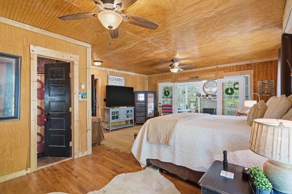 955 Mull Drive, Mineral Bluff GA 30559 - Photo