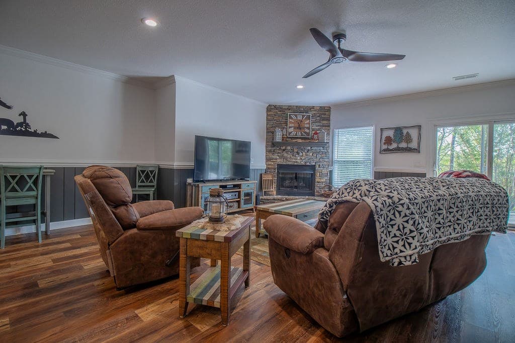 141 Chambers Mtn, Mineral Bluff GA 30559 - Photo