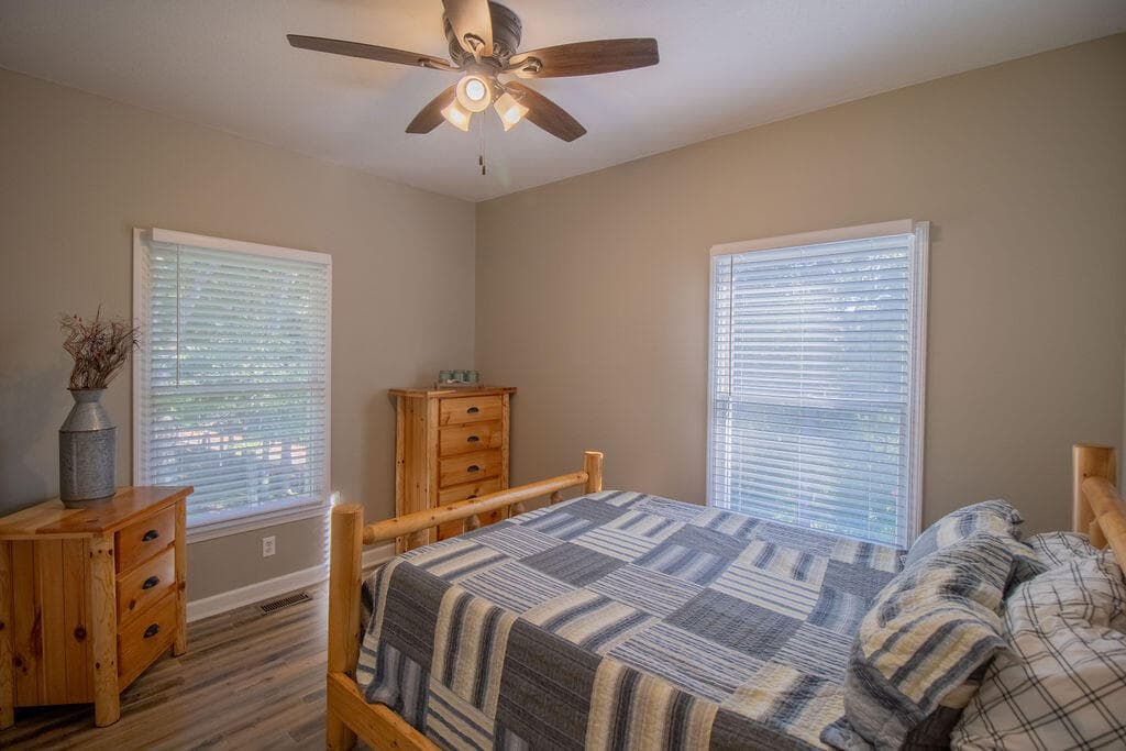 141 Chambers Mtn, Mineral Bluff GA 30559 - Photo